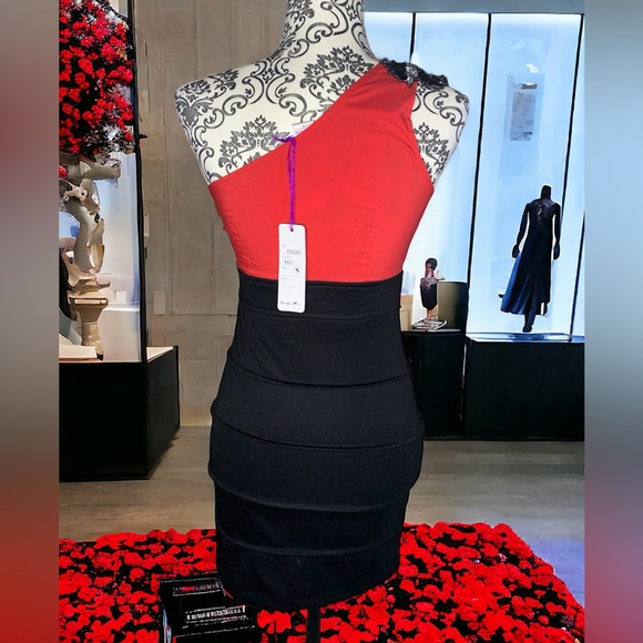 🆕 Paradis Miss One shoulder mini dress- Small - Picture 2 of 6